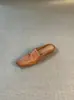 Baotou 2026 estilo mule de media punta retro de alta gama con una zapatilla mule de vestido francesa nueva de nicho para mujer, adecuada para usar al aire libre en verano
