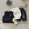Chaleco de plumón para niño estilo caricatura coreana, nuevo chaleco ligero sin mangas de cuello redondo para otoño e invierno para bebés y niños pequeños, top para bebé niño