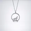 Joyería de Moda de Comercio Exterior: Bosque Naturaleza Lobo Aullando Animal Feroz Círculo Hueco Lobo Dibujo Animado Collar de Acero Inoxidable