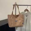 Nova Bolsa Tote de Lona Estampada Portátil Feminina, Bolsa de Ombro Grande Capacidade para o Dia a Dia, Mochila Escolar Fashion para Estudantes