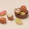 Mini Estéreo Comida de Nueces Juguete Dibujo Animado Hecho a Mano Accesorios para Joyería DIY Pegamento de Crema Resina Accesorios Pequeños Material para Pasador de Pelo