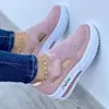 Sapatos Femininos Plus Size Transfronteiriços Estilo Europeu e Americano Bloqueio de Cores Preto e Rosa Malha Vazada Sola Grossa Sapatos Casuais Respiráveis Sapatos Esportivos Atacado