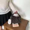 Bolso plisado de nicho súper popular para mujer, nuevo bolso cruzado versátil de moda 2026, exquisito bolso de mano tipo dumpling, bolso tote pequeño