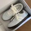 Zapatillas de Entrenamiento Alemanas de Lunares Frescas para Mujer, Nuevo Modelo Primavera y Otoño 2026, Patrón de Estrellas, Únicas, Versátiles, Ligeras, Duraderas Zapatos para Mujer