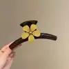 Pinza para el pelo grande y moderna para mujer, elegante y sofisticada, pinza para el pelo exquisita, pinza de tiburón simple para primavera-verano