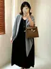 Chal triangular de punto para mujer talla grande, colección otoño 2026, estilo elegante y suave, perfecto para usar en capas y como prenda exterior