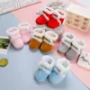 Sapatos de Bebê de Inverno Sapatos Feitos à Mão Mês Solado Macio Sapatos para Crianças Pequenas Sapatos de Bebê Sapatos de Bebê Sapatos Infantis Não Perca Meias com Forro de Lã Sapatos de Algodão