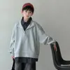 Conjunto de moletom de duas peças para meninos, novo estilo primavera e outono 2026, top esportivo casual para crianças mais velhas, estiloso e legal, roupas de outono para meninos