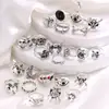 Anillo Retro Exagerado de Araña Calavera con Tarjeta Hip-Hop Oscuro Transfronterizo Set de 24 Piezas Joyería de Anillo Estilo Punk