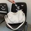 Bolso de gran capacidad para mujer 2023 nuevo de verano simple versátil bandolera de hombro textura de clase bolso tote para el trabajo