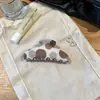 Nuevo Pasador de Pelo de Lunares y Cuadros Otoño/Invierno 2026 con Atmósfera Vintage para Peinados Semi-Recogidos en la Parte Trasera de la Cabeza