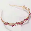 Coroa de strass retrô europeia e americana para menina Coroa de liga de alumínio nupcial Headband de folha francesa simples e requintada