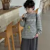 Camiseta de Algodón para Niños Cotton Shop Top de Otoño para Niños 2026 Nuevo Estilo Coreano Rayas Cuello Redondo Casual Capa Base Moda Infantil