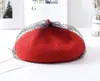 Boina de encaje para otoño e invierno, sombrero boina retro británico de pintor, lana, elegante, versátil, boina de malla, moderna para mujer