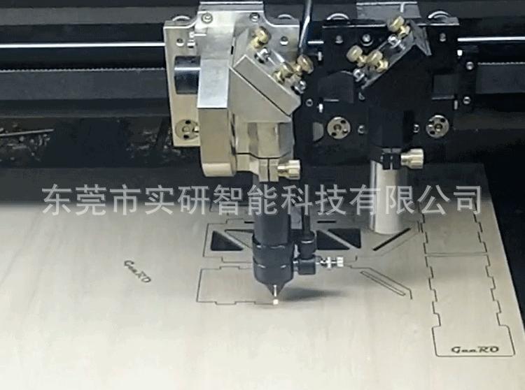 激光切割机木质_07.gif