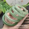 Pulsera en el Mismo Estilo que la de Da Sheng, Hecha de Jade Hetian en Color Verde Lago de Agua Clara, Jade Verde Natural Tipo Hielo, y Aventurina en Color Verde Frijol