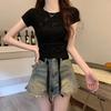 Camiseta Ajustada de Manga Corta con Lazo Estéreo de Chica Atractiva Chaleco Dulce de Moda Top Corto Nuevo Estilo Verano 2025