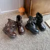 Botas Martin de Media Caña con Hebilla de Remache Moda Infantil Otoño 2026 Nuevas Botas de Cuero Casual de Moda con Suela Suave para Niñas
