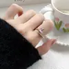 Anillo Único de Cola de Pez con Circonita para Mujer para Uso Diario con un Diseño Personalizado, Moderno y de Alta Gama y Anillo Abierto Ajustable