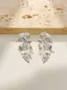 Brincos de Design Exclusivo em Formato de Folha com Zircônia Microincrustada, Acessórios de Luxo Leve e Versáteis