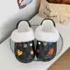 Novos Estilos de Chinelos de Algodão para Mulheres no Inverno, Impermeáveis, Antiderrapantes, com Solado Espesso, Ultra Macios, Sapatos de Algodão Quentes para Interior, Impermeáveis e Duráveis
