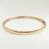 Pulseira feminina de aço inoxidável fina e curva de 4 mm de largura, joia de quatro cores, LOGO impresso, Venda Direta da Fábrica em estoque