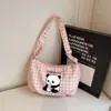 Bolsa de estilo japonés con estampado de cuadros de dibujos animados de alto valor para mujer, bolsa tipo dumpling de gran capacidad para verano, versátil para estudiantes, para ir al trabajo, de hombro o cruzada