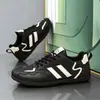 Sapatos Masculinos de Primavera, Tênis Casuais Versáteis da Moda Estilo Coreano, Mocassins Leves e Confortáveis de Solado Macio