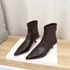 Botines de Tacón Alto Estilo Francés de Temporada First Encounter para Mujer, Tacón Delgado, Nuevos Botines de Moda Europeos y Americanos con Punta Fina 2026, Botines Elegantes y Delgados para Otoño e Invierno