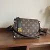Bolso de Hombro Cruzado Cuadrado Pequeño para Mujer con Estampado Retro Europeo y Americano 2026 Nueva Moda Elegante Versátil de Gran Capacidad