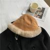 Sombrero de pescador de felpa japonés para mujer Otoño e Invierno Estilo coreano ins Moderno Combinable Engrosado Cálido Protección para las orejas Sombrero de cubo pequeño que muestra el rostro