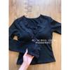 Camiseta de manga larga con cuello en V y encaje de color sólido de estilo europeo y americano para mujer, camisa de terciopelo cálida de otoño e invierno, top corto ajustado