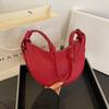 Bolsa Meia-lua Francesa Design Nicho Tendência High-end Comutador Padrão Lichia Bolsa Meia-lua Transversal Estilo Ocidental Sela Meia-redonda