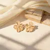 Nuevos Pendientes Europeos y Americanos de Metal Dorado con un Toque de Lujo Ligero y Gama Alta, Pendientes Florales Elegantes y Exagerados, Joyería Transfronteriza al por Mayor