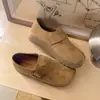 Zapatos Birkenstock casuales de punta dividida 2026 para mujer, mocasines slip-on de cuero suave para otoño, estilo retro nuevo versátil de suela gruesa