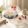 Plato de frutas de vidrio con patrón vertical y borde dorado, de pie alto, gran capacidad, diseño simple, adecuado para uso doméstico y comercial, lujo ligero, regalo creativo para agasajar a los invitados.
