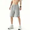 Shorts esportivo masculino cinza patchwork desconstruído, verão, cintura elástica resistente com cordão, corte reto, comprimento no joelho