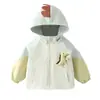 Coleção nova de primavera para meninos Jingqi: jaqueta softshell três em um para bebê, blusa softshell três em um infantil, roupas de outono para crianças