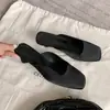 Versión de Piel de Oveja de las Sandalias Mocasín Cuadradas de Satén con Tacón de Triángulo Estilo Francés para Mujer, Nuevo Estilo de Verano
