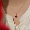 Bordeaux ~ Chapado en Plata S925 Oro de 18K Corazón Rojo Granate Circonita Roja Collar con Colgante Estilo Retro Japonés Cadena para Clavícula para Mujer