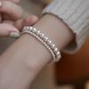 Pulsera de Perlas Redondas Shijia de Alto Brillo con Cuentas para Mujer, Lujo Ligero, Sensación de Alta Gama, Chapada en Oro de 14K Hecha en América, Accesorio de Mano Simple y Versátil