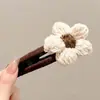 Elegante pasador de pelo floral, nuevo estilo 2026, en una hermosa paleta de colores, perfecto para crear peinados recogidos, un accesorio para el cabello simple y chic para otoño e invierno, con un diseño de pinza de pato delicado y lujoso