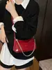 Bolso pequeño transfronterizo estilo retro para mujer, nuevo bolso casual de color liso para otoño 2026, moderno bolso de hombro y cruzado