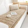 Almofada de Sofá de Veludo Cotele Cama Outono e Inverno Nova 2026 Almofada de Assento de Pelúcia Simples Moderno Antiderrapante Capa de Sofá de Couro Tecido de Cobertura