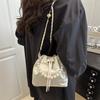 Bolsa de mão com pérolas para mulheres, nova bolsa de ombro bordada chinesa, com textura simples, transversal, primavera de 2025