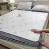 Classe de Verão a Feijão de Gelo Mat 2026 Novo Desenho Animado Mat de Seda Gelada Estilo Lençol Dobrável Dormitório de Estudante Cama de Solteiro