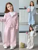 Conjunto Rantuo para Meninas 2026 Nova Blusa de Moletom com Capuz Calça Longa Crianças Médias e Grandes Moda Versátil Camada Base Transfronteiriço 1