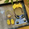 [Solo Ropa de Bebé] Muñeco Labubu de 17 cm para Negociar Precio Pasador Amarillo en el Cabello Vestido Uniforme Azul Ropa de Bebé