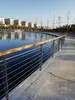 Barreras paisajísticas y culturales personalizadas para calles comerciales, áreas escénicas y pasarelas, fabricadas de acero galvanizado, acero inoxidable y aleación de aluminio.
