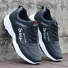 Zapatillas de correr para hombre otoño nuevo cuero impermeable antideslizantes zapatilla tendencia coreana versátiles zapatos casuales zapatos de viaje